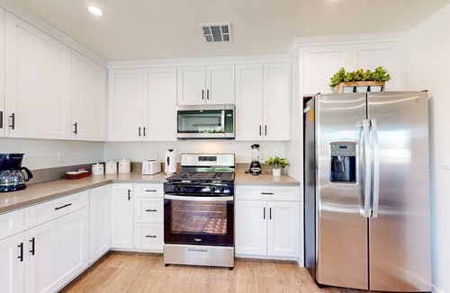 Canyon Country House | Dog-friendly home with outdoor space, grill, amazing views, AC, & W/D