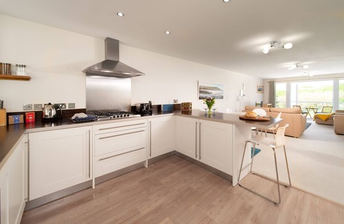 Mortehoe Apartment | Dog friendly, two bedroom holiday apartment with balcony in Mortehoe, North Devon.