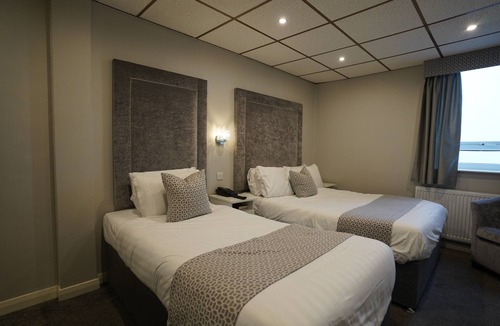 North Shore Hotel | Doric Hotel