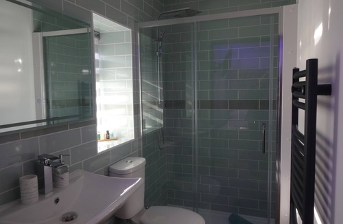 Wigton House | Double bedroom with breakfast included at onsite Bistro close to Hadrian's Wall