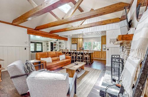 Idyllwild House | Double View Lodge