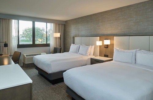 Buena Park Hotel | DoubleTree by Hilton Buena Park