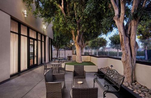 Norwalk Hotel | DoubleTree by Hilton Los Angeles Norwalk
