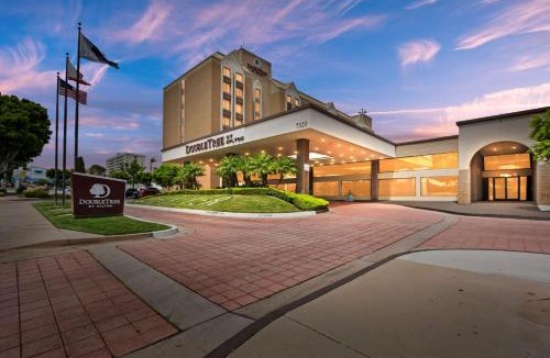 Whittier Hotel | Doubletree by Hilton Whittier