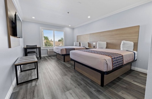 Downey Hotel | Downey Inn