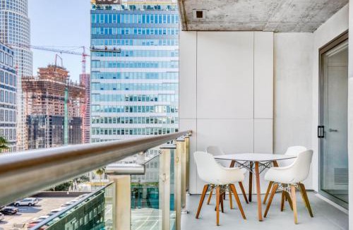 City West Apartment | Downtown 1BR w Pool Gym WD nr Staples Center LAX-556