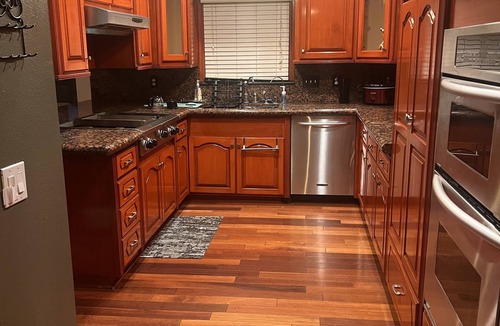 Downtown Riverside Bed & Breakfast | Downtown classic, 1910 Craftsmen style home