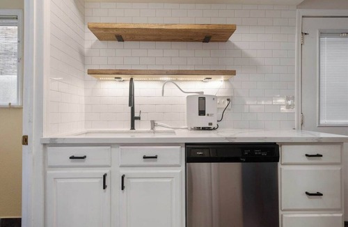 Grant Hill House | Downtown Cottage blocks from Petco Park!