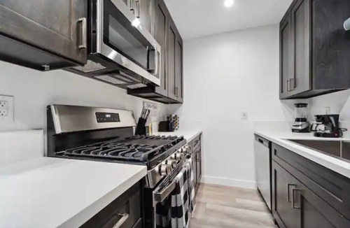 Adams Hill Apartment | Downtown LA 2B 2B - Right Near Dodger Stadium !