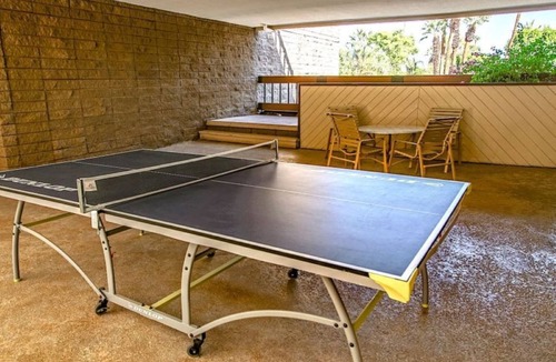Historic Tennis Club Resort | Downtown Palm Springs Resort - Sleeps 4! Coachella-Easter week.