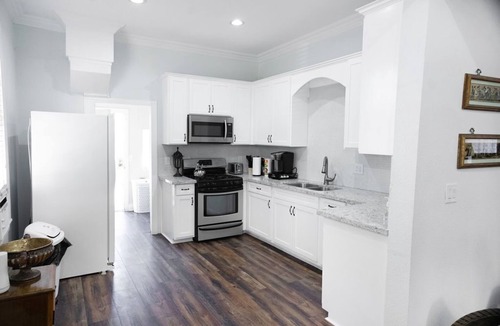 Downtown Riverside House | Downtown Riverside Historic Old Charm Beauty