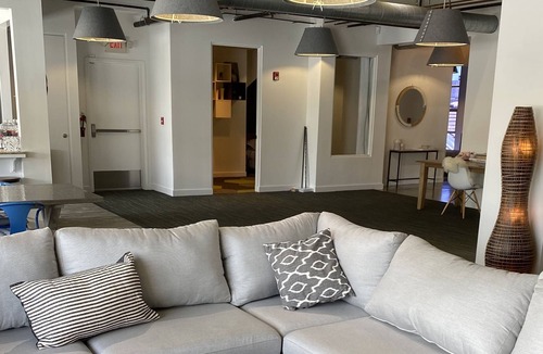 Downtown Apartment | Downtown Santa Monica Modern Loft!