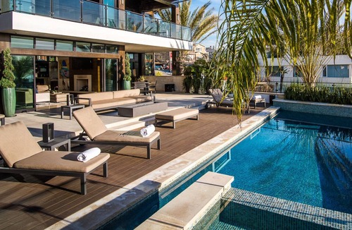 Hermosa Beach House | DREAM HOUSE 6bdrm/8 bath AC - One of a Kind!