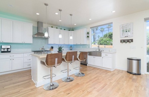 Pacific Beach House | Dream vacation beach home 5 blocks from beach!