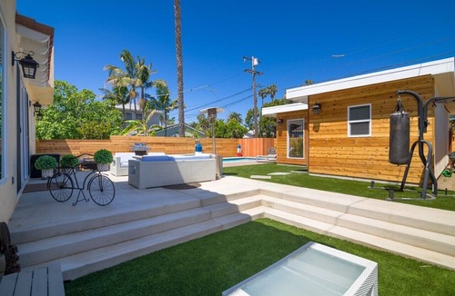 Pacific Beach House | Dream vacation beach home 5 blocks from beach!