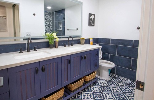 North Hollywood Villa | Dreamy Farmhouse in Studio City