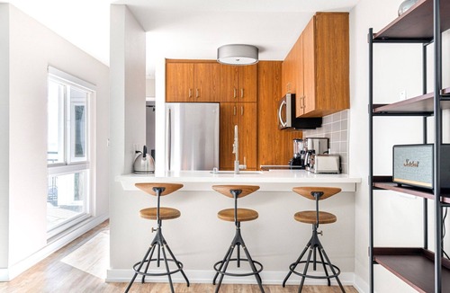 South Redondo Apartment | Dreamy Redondo Beach 1BR w/Pool, Gym, steps to Beach, by Blueground