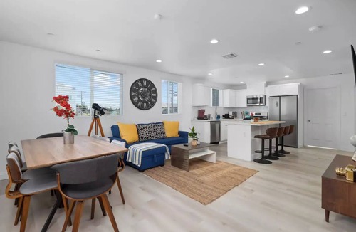 Downtown Los Angeles House | DTLA'S CLOSE TO USC, PHENOMENAL 4B4B PLACE