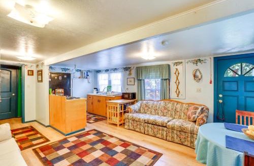 Dunsmuir Apartment | Dunsmuir Apartment about 17 Mi to Mt Shasta Ski Park!