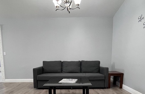 Walnut Valley House | E1 super cozy private room