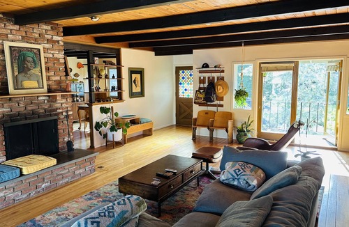 Eagle Rock House | Eagle Rock Oasis