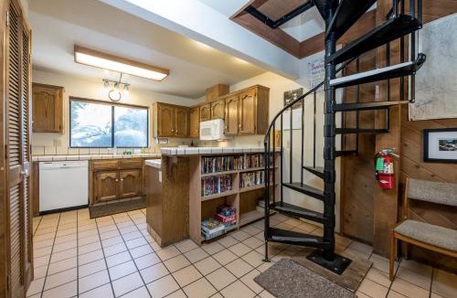 Lakeshore Apartment | Eagles Nest Condo #88