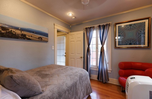 Altadena Cottage | East Altadena Cozy private guesthouse