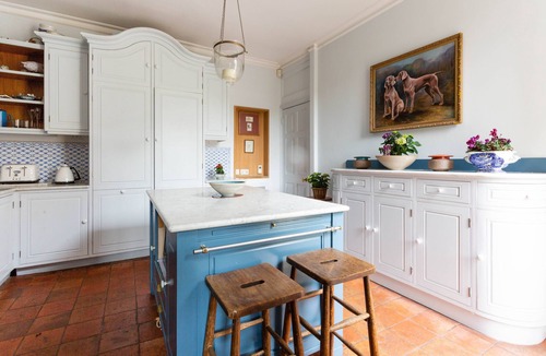Belgravia House | Ebury Street - Three Bedroom House, Sleeps 8