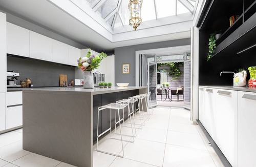 Belgravia Apartment | Eccleston Street III by onefinestay