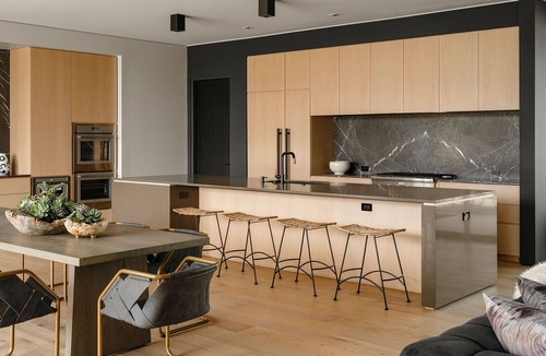 Magnesia Falls Cove House | 'Echo Estate' Architectural masterpiece w/4 suite