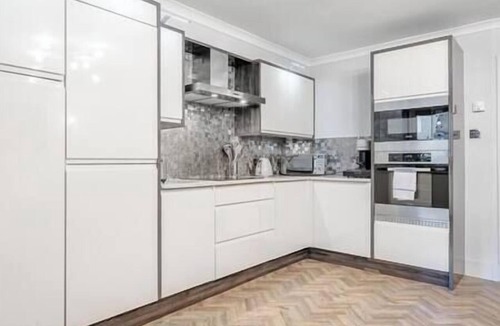 Bryanston and Dorset Square Apartment | Edgware Road's Court