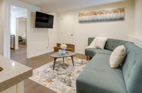 Edgemar - Pacific Manor Apartment | Efficiently Equipped Pacifica Apt - 1 Mi to Beach!