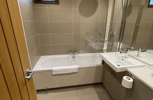 Barnsdale House | Egleton