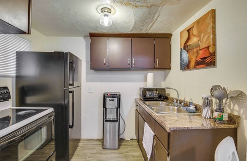 El Centro House | El Centro Retreat Near Local Parks & Golf Courses