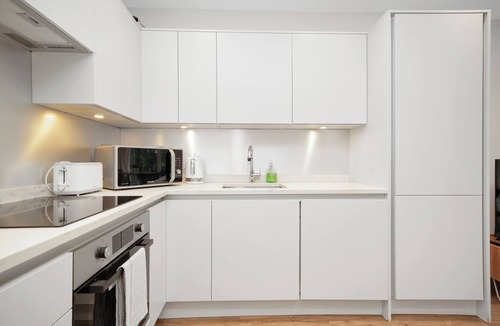Southfields Apartment | Elegant 2bed flat 10min to Wimbledon tennis courts