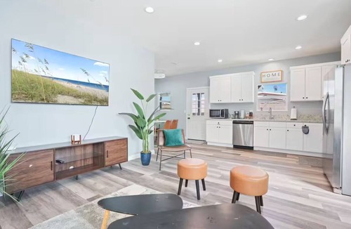 Westminster House | Elegant 3BR/2BA Remodeled Oasis Near Disneyland