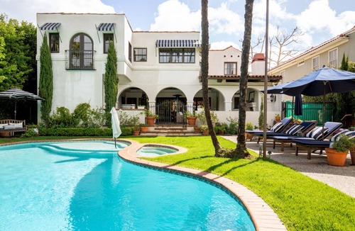 Windsor Square Villa | Elegant & Central Hollywood Estate