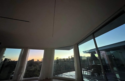 Bel Air House | Elegant Contemporary home in Bel Air close to West Gate entrance