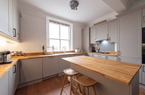 Royal Borough of Kensington and Chelsea Apartment | Elegant South Kensington Duplex 4-Bed Luxury Stay
