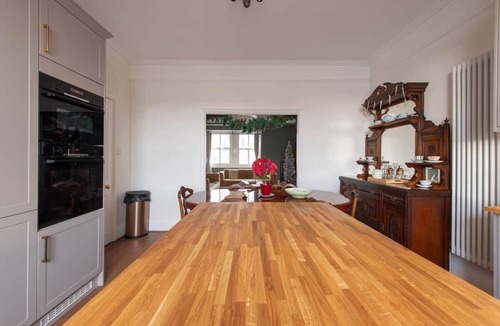 Royal Borough of Kensington and Chelsea Apartment | Elegant South Kensington Duplex 4-Bed Luxury Stay
