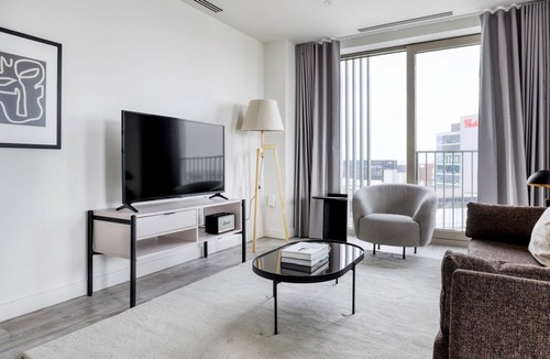 Stratford and New Town Apartment | Elegant Stratford 1BR w/ Security & Gym, nr Train Station, by Blueground