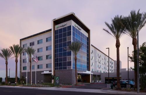 Irvine Business Complex Hotel | Element Irvine