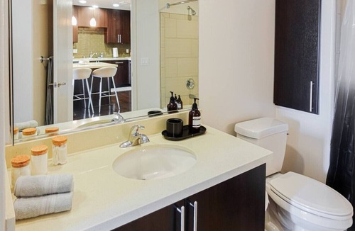 Melrose Apartment | Elite 1BD in West Hollywood