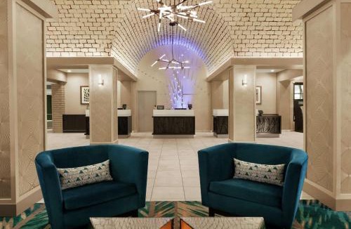 Arcadia Hotel | Embassy Suites by Hilton Arcadia-Pasadena Area
