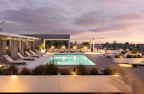 Arts District Apartment | En Vogue Loft | Arts District Pro Stay: Work. Unwind.