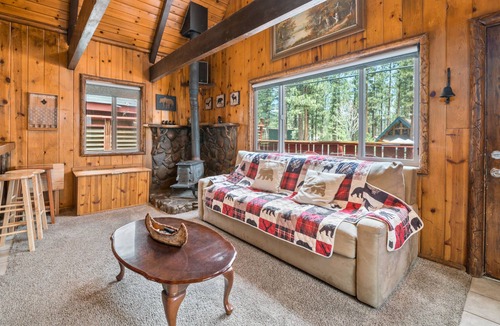 Big Bear City House | Enchanted Cabin- 2Bed 1bath