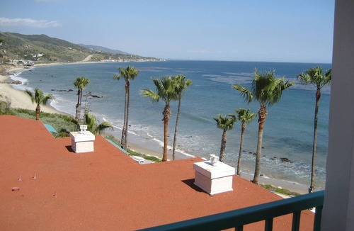 Central Malibu Condo | Enchanting Malibu Beachfront Resort Condominium