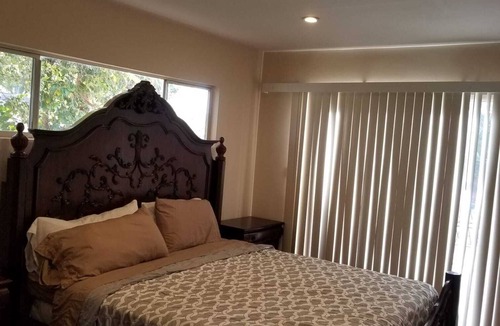 Encino House | Encino Hills Luxury Villa with Gorgeous View