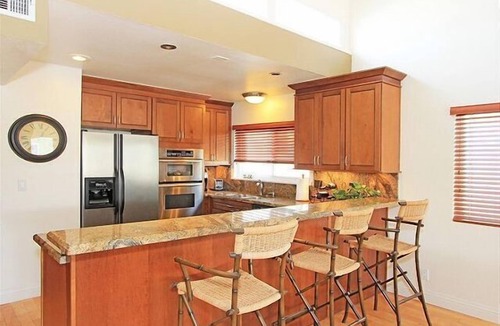 Santa Ana Heights House | End-of-Summer Sale Newport Beach 3BR, Steps to Sand, Bikes, Balcony & Parking