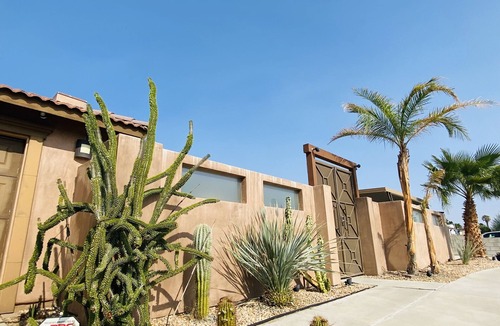 Desert Park Estates House | Endless Summer-Elegant 3 Bedroom Home With Pool
